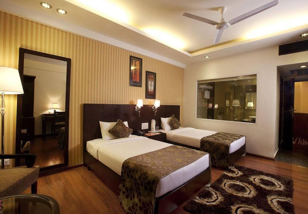קטרה Hotel Asia Jammu Tawi מראה חיצוני תמונה